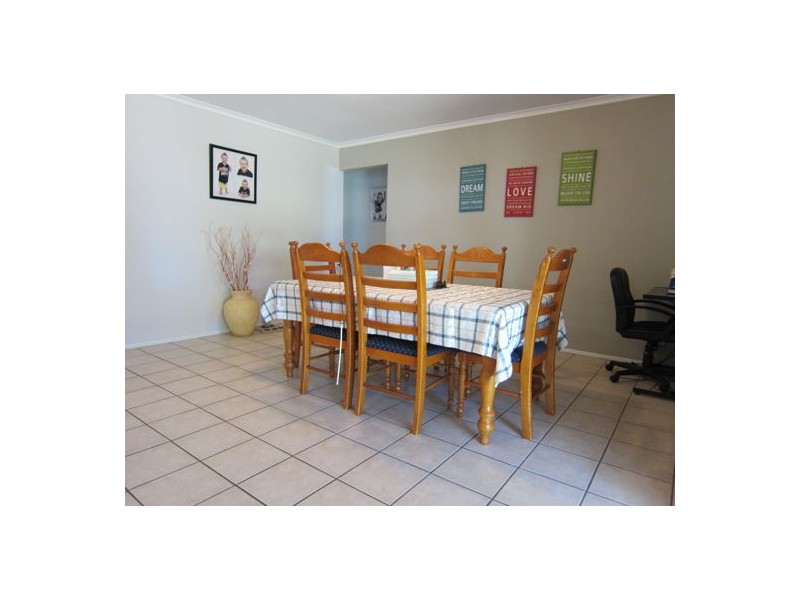 128 Equestrian Drive, Yamanto QLD 4305