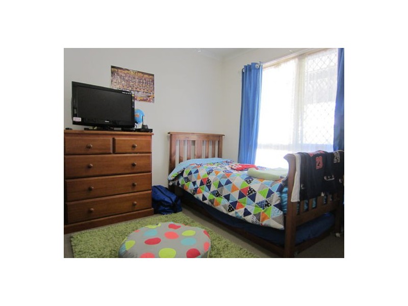 128 Equestrian Drive, Yamanto QLD 4305