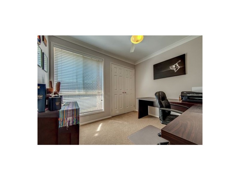 17 Yew Street, Yamanto QLD 4305