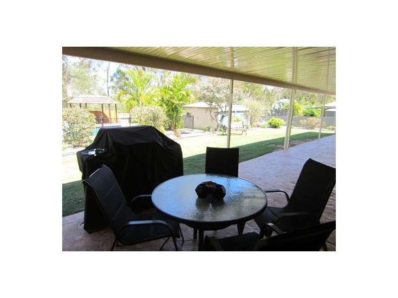 32 Alexandra Close, Flinders View QLD 4305