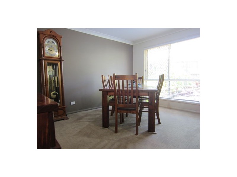 32 Alexandra Close, Flinders View QLD 4305