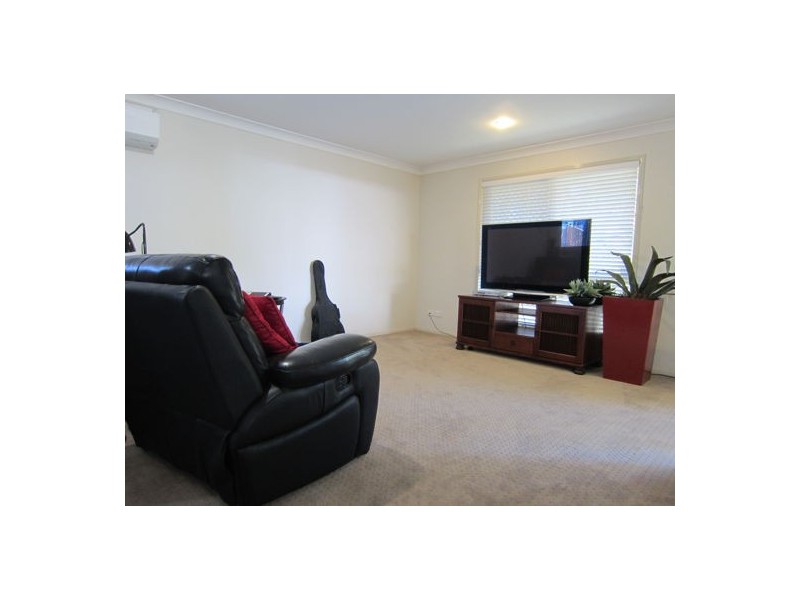 32 Alexandra Close, Flinders View QLD 4305