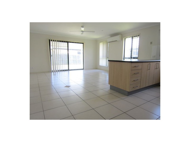 17 Ronayne Circuit, One Mile QLD 4305