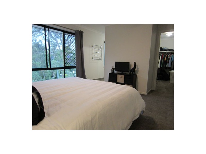 14 Robinson Street, Brassall QLD 4305