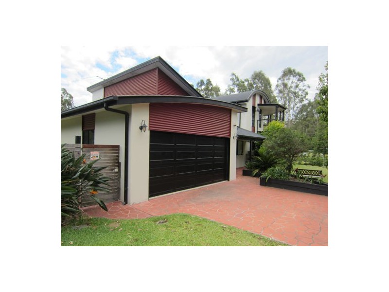 5-7 Oakview Circuit, Brookwater QLD 4300