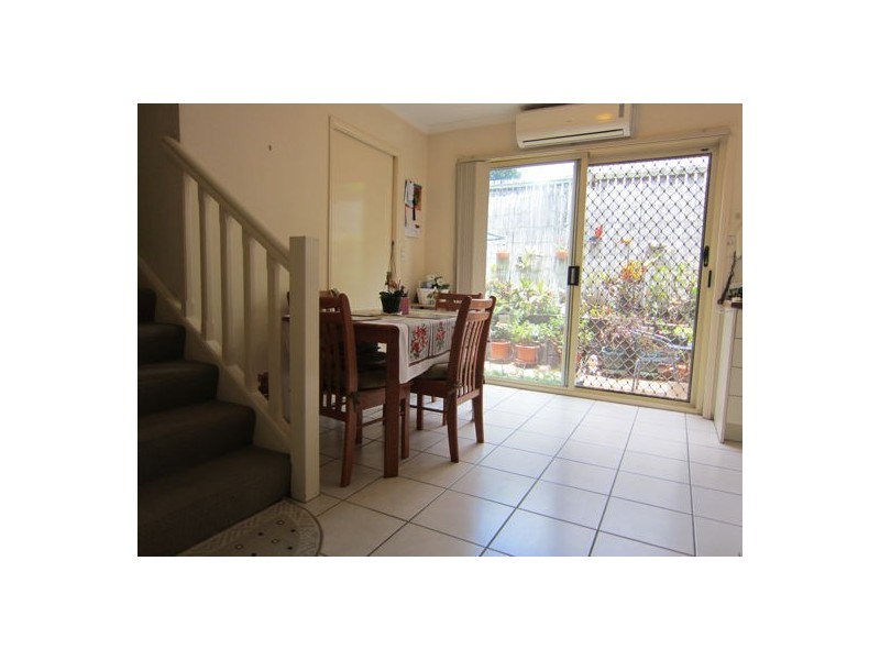 20/12 Bergin Street, Booval QLD 4304