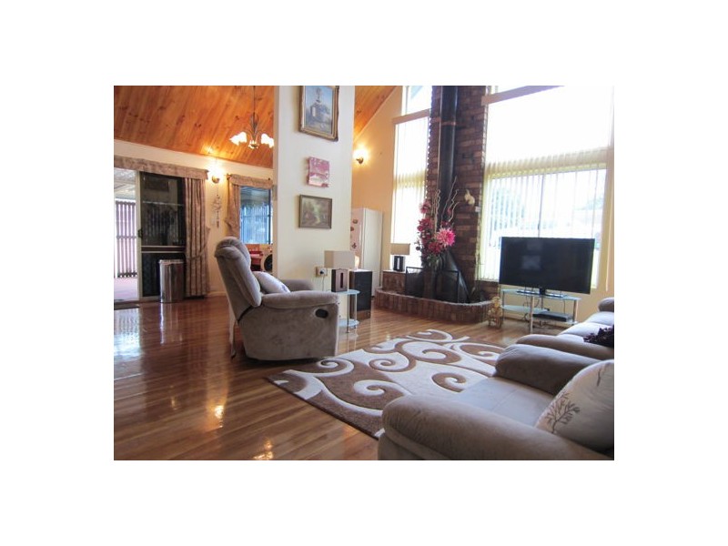 18 Brendale Avenue, Flinders View QLD 4305