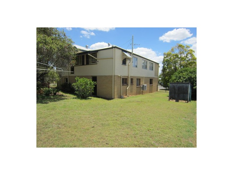 4 Elliott Street, Silkstone QLD 4304