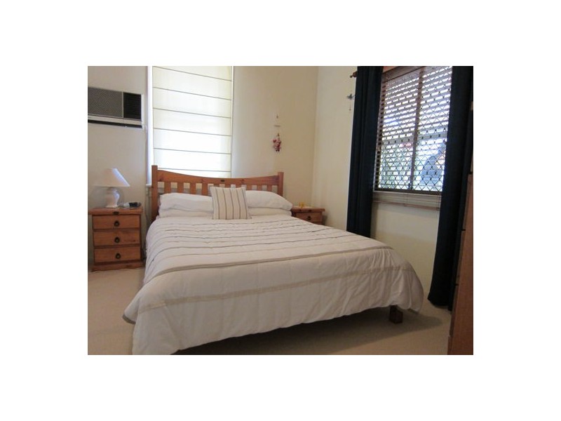 4 Elliott Street, Silkstone QLD 4304