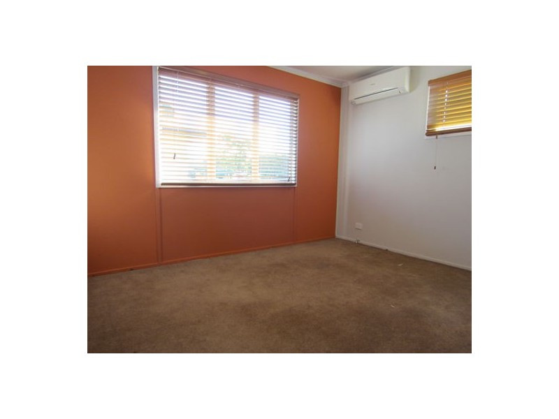 141 Raceview Street, Raceview QLD 4305