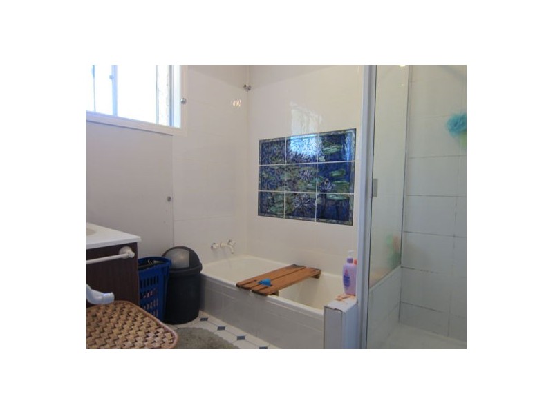 8 Trudy Street, Raceview QLD 4305