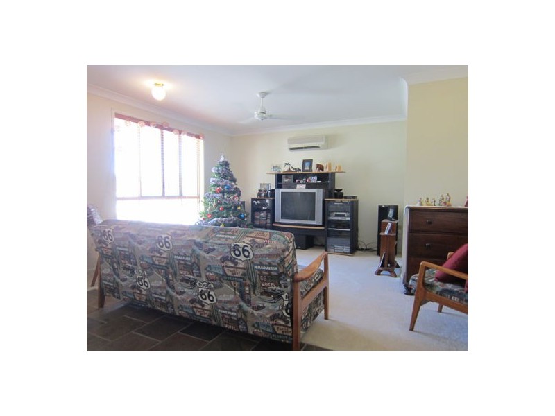 115 Sandalwood Drive, Yamanto QLD 4305
