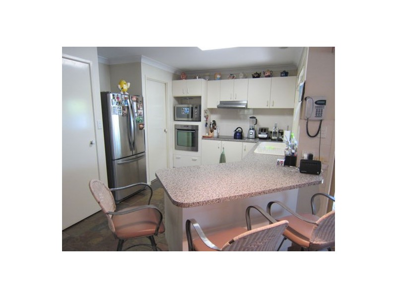 115 Sandalwood Drive, Yamanto QLD 4305