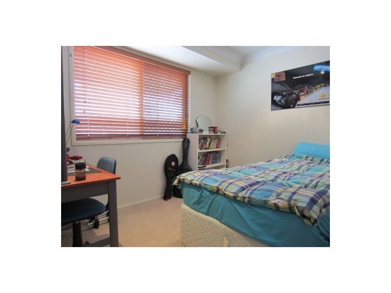 115 Sandalwood Drive, Yamanto QLD 4305