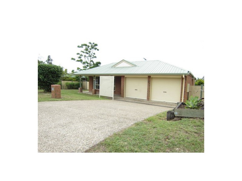 8 Dianthus Place, Flinders View QLD 4305