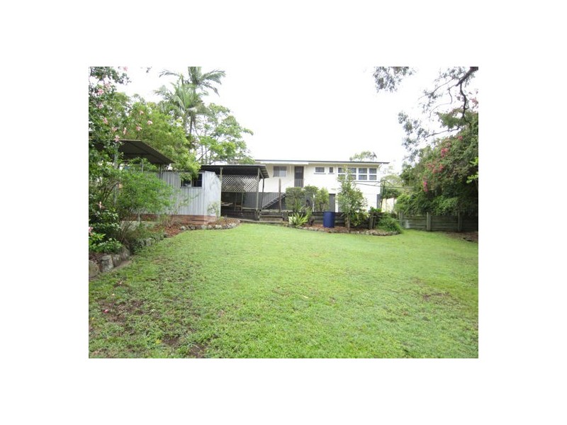 5 Manchester Street, North Ipswich QLD 4305