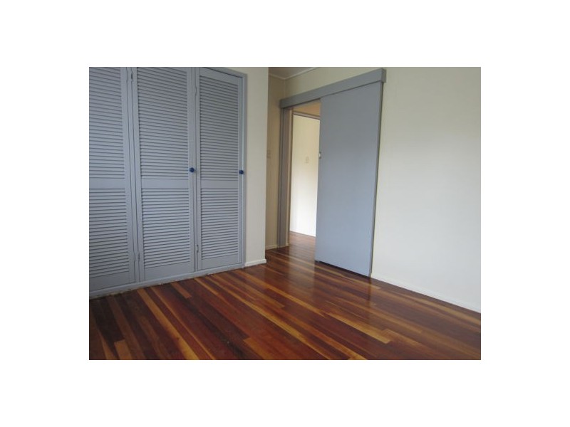 5 Manchester Street, North Ipswich QLD 4305