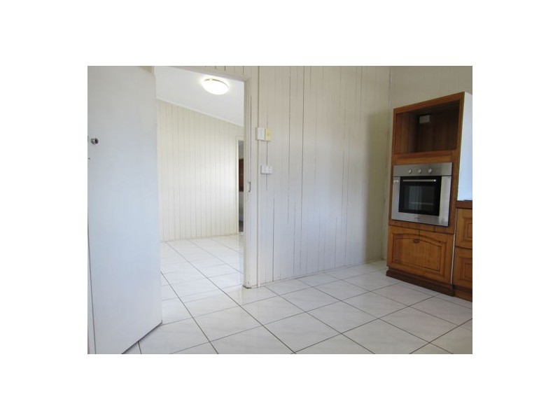 31 Connors Street, North Ipswich QLD 4305