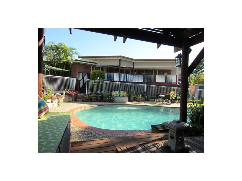 13 Michelle Court, Raceview QLD 4305