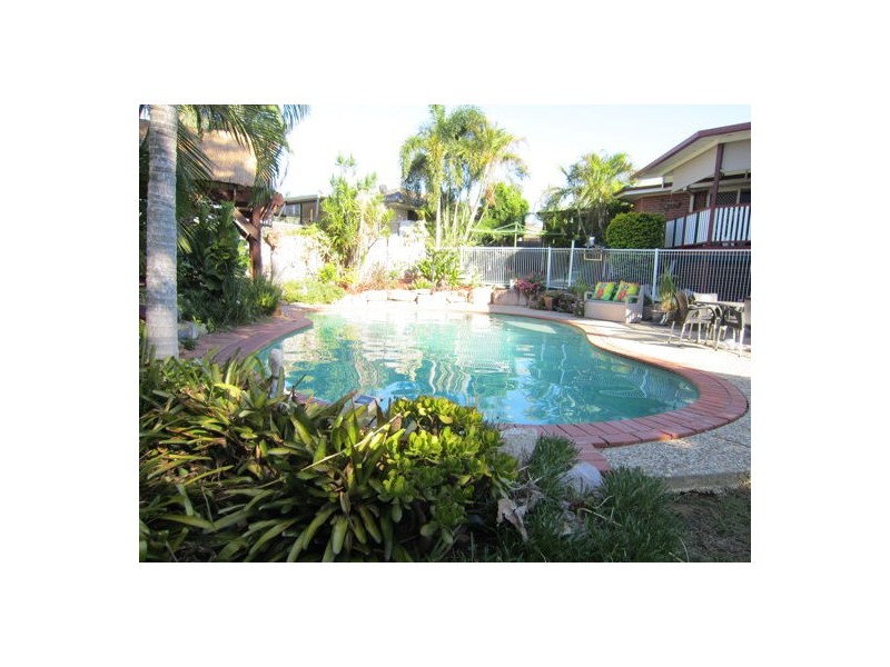 13 Michelle Court, Raceview QLD 4305