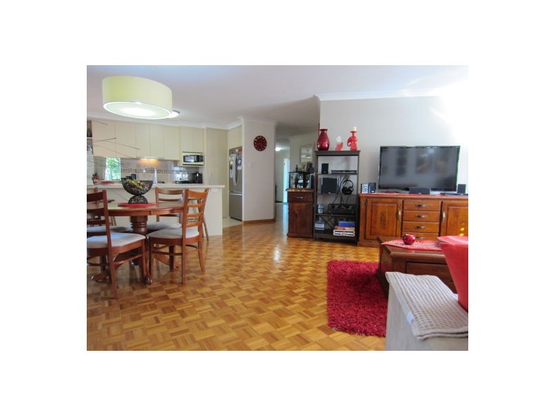 13 Michelle Court, Raceview QLD 4305