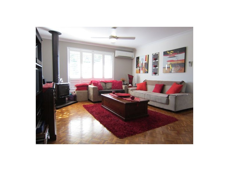 13 Michelle Court, Raceview QLD 4305