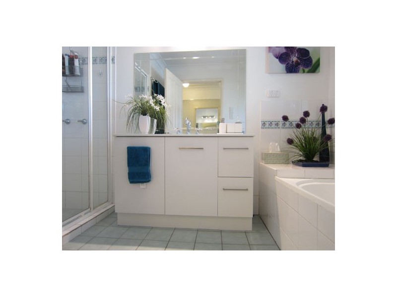 13 Michelle Court, Raceview QLD 4305