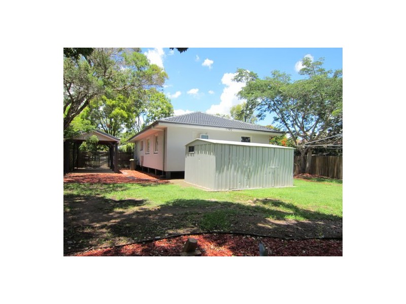 4 Light Street, Leichhardt QLD 4305