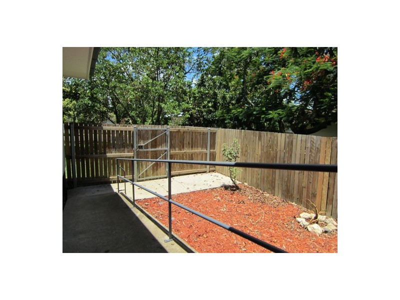 4 Light Street, Leichhardt QLD 4305