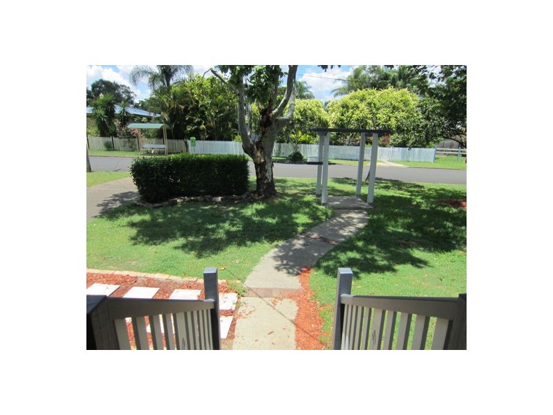 4 Light Street, Leichhardt QLD 4305