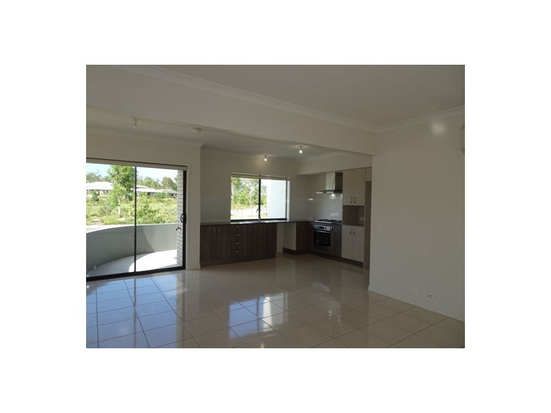 102 Parkview Parade, Ripley QLD 4306