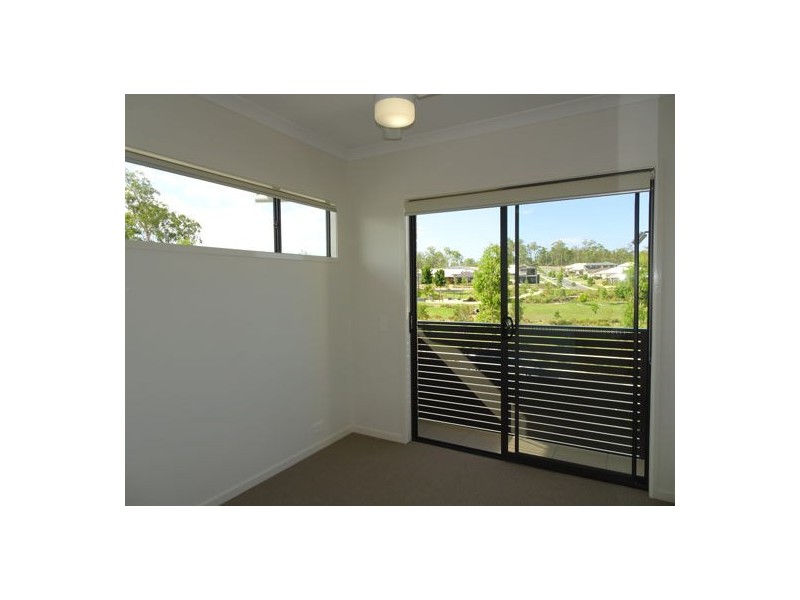 102 Parkview Parade, Ripley QLD 4306