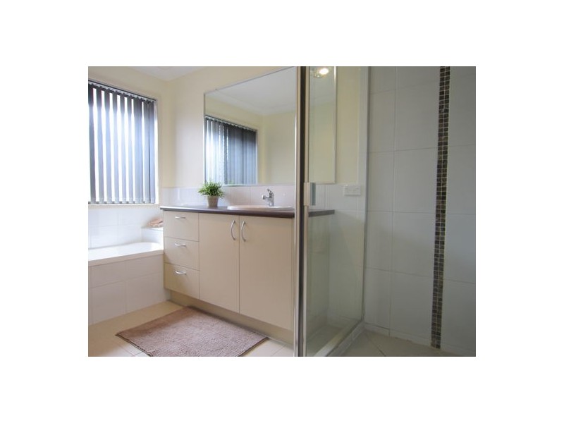 21 Piccadilly Court, Deebing Heights QLD 4306