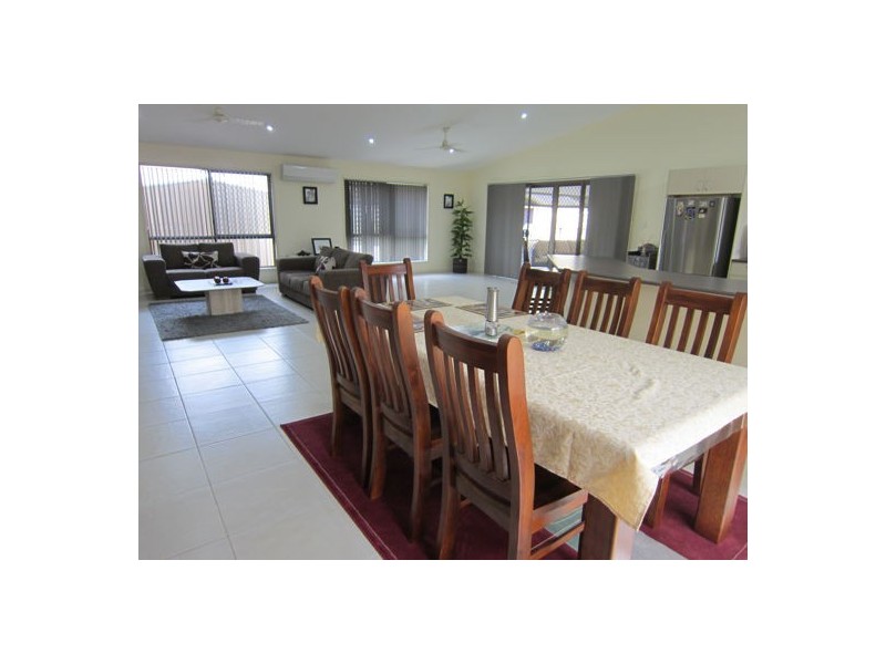 21 Piccadilly Court, Deebing Heights QLD 4306