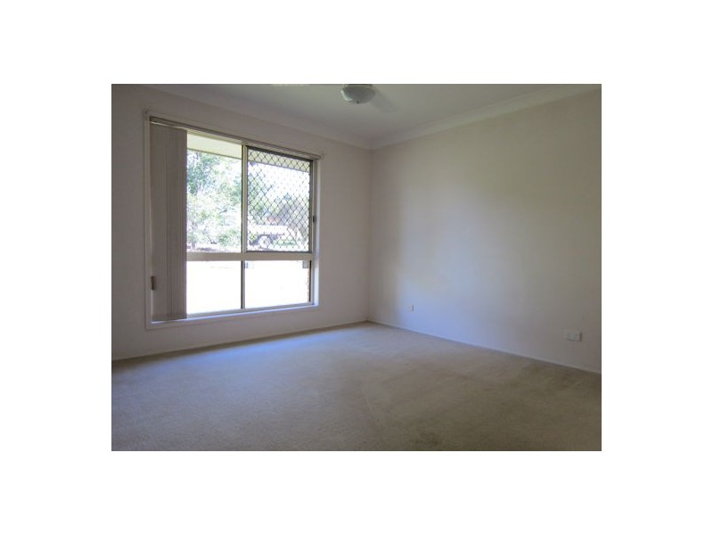 3 Hillcrest Place, Flinders View QLD 4305