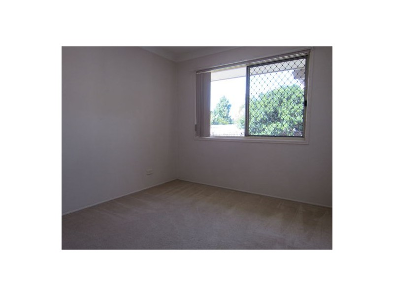 3 Hillcrest Place, Flinders View QLD 4305