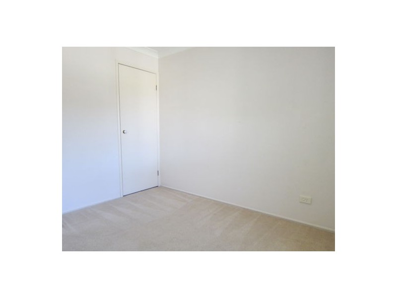 3 Hillcrest Place, Flinders View QLD 4305