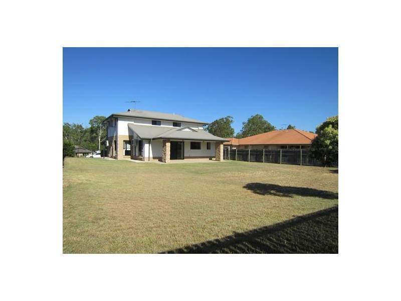 16 Lakeview Drive, Deebing Heights QLD 4306