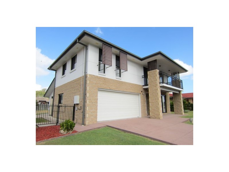 16 Lakeview Drive, Deebing Heights QLD 4306