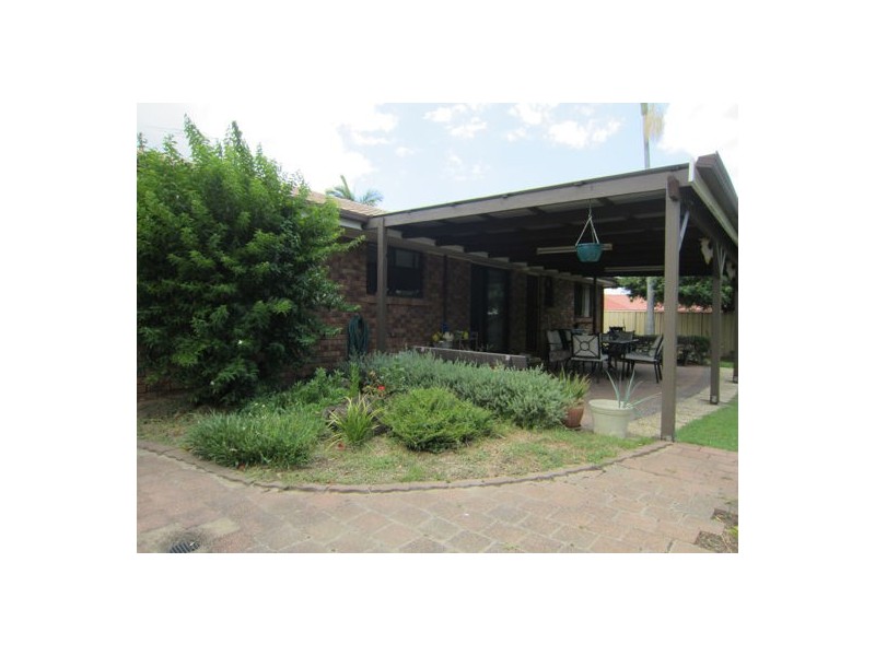 10 Blenheim Crescent, Yamanto QLD 4305
