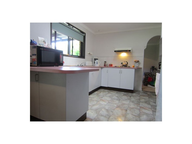 10 Blenheim Crescent, Yamanto QLD 4305