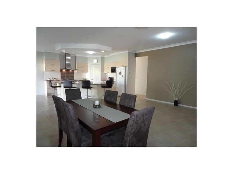 20 Hannant Road, Hatton Vale QLD 4341