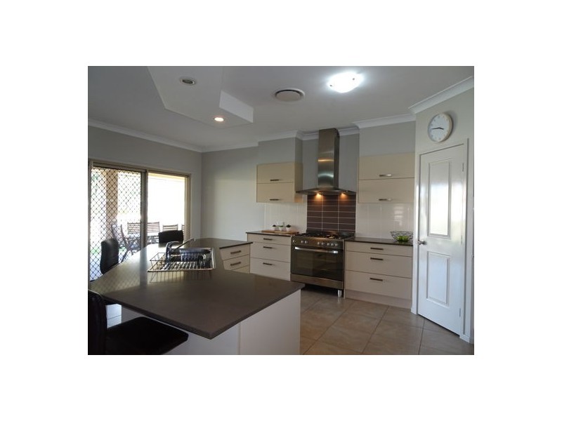 20 Hannant Road, Hatton Vale QLD 4341