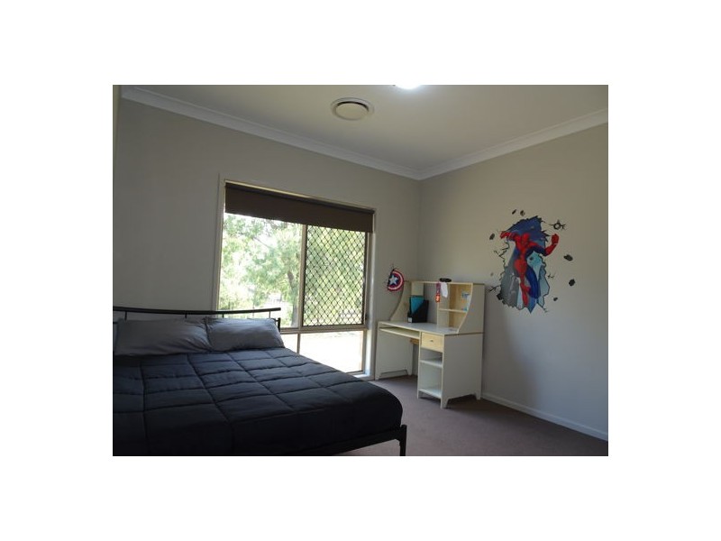 20 Hannant Road, Hatton Vale QLD 4341