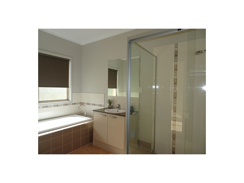 20 Hannant Road, Hatton Vale QLD 4341