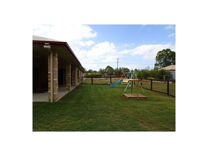 20 Hannant Road, Hatton Vale QLD 4341