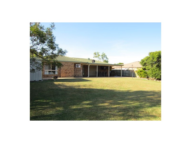 122 Equestrian Drive, Yamanto QLD 4305