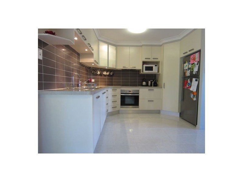 122 Equestrian Drive, Yamanto QLD 4305