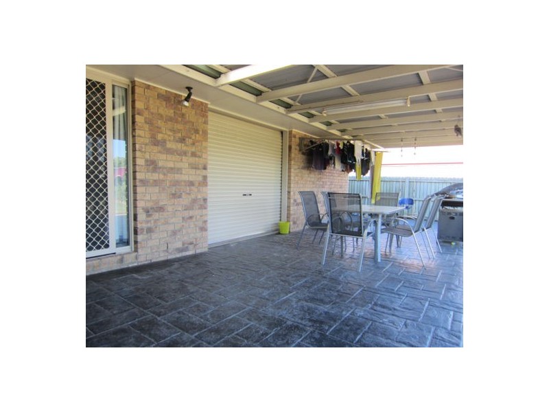 122 Equestrian Drive, Yamanto QLD 4305