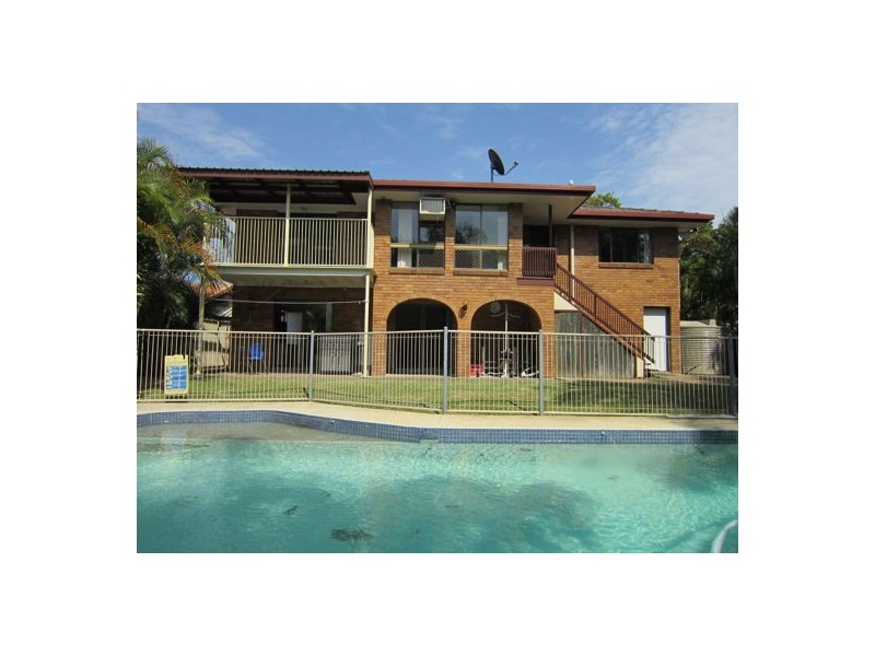 4 Cornwall Street, Eastern Heights QLD 4305